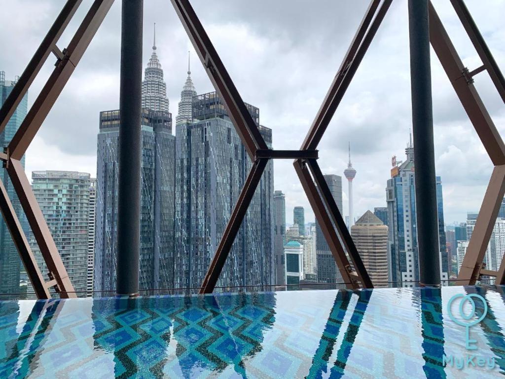Scarletz Suites Twin Tower Klcc Kuala Lumpur By Okidoki Kültér fotó