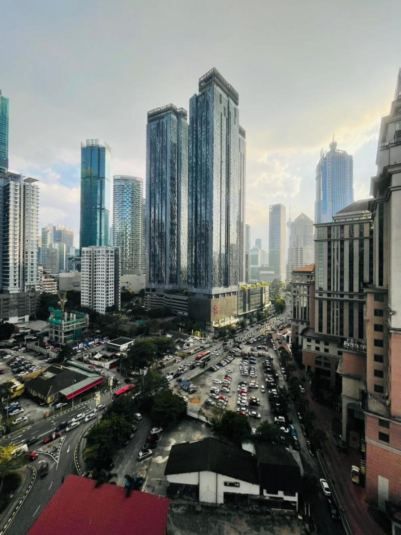 Scarletz Suites Twin Tower Klcc Kuala Lumpur By Okidoki Kültér fotó