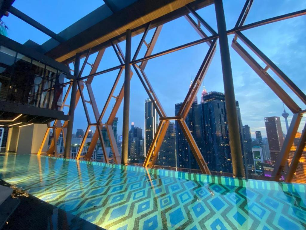 Scarletz Suites Twin Tower Klcc Kuala Lumpur By Okidoki Kültér fotó