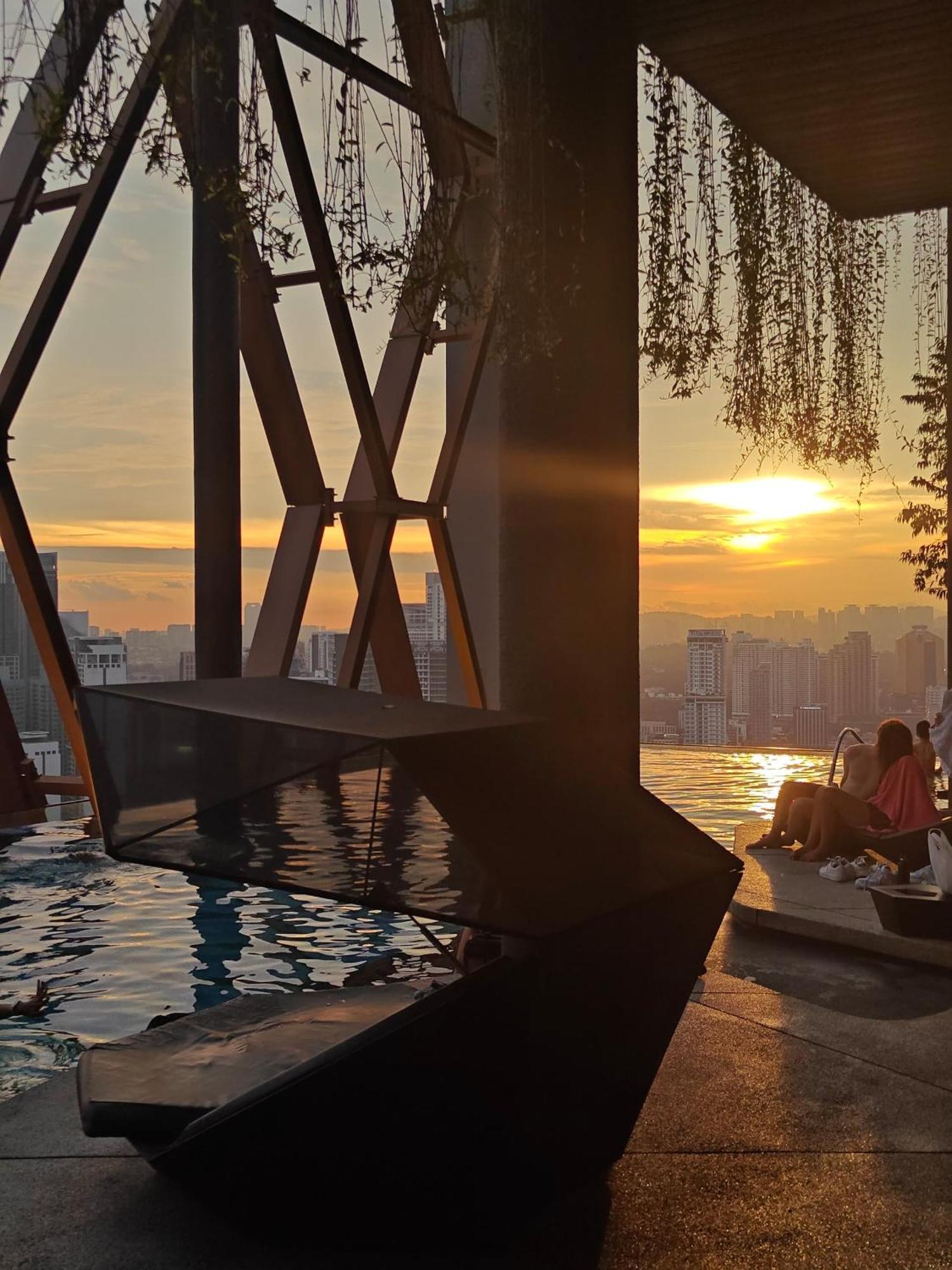 Scarletz Suites Twin Tower Klcc Kuala Lumpur By Okidoki Kültér fotó