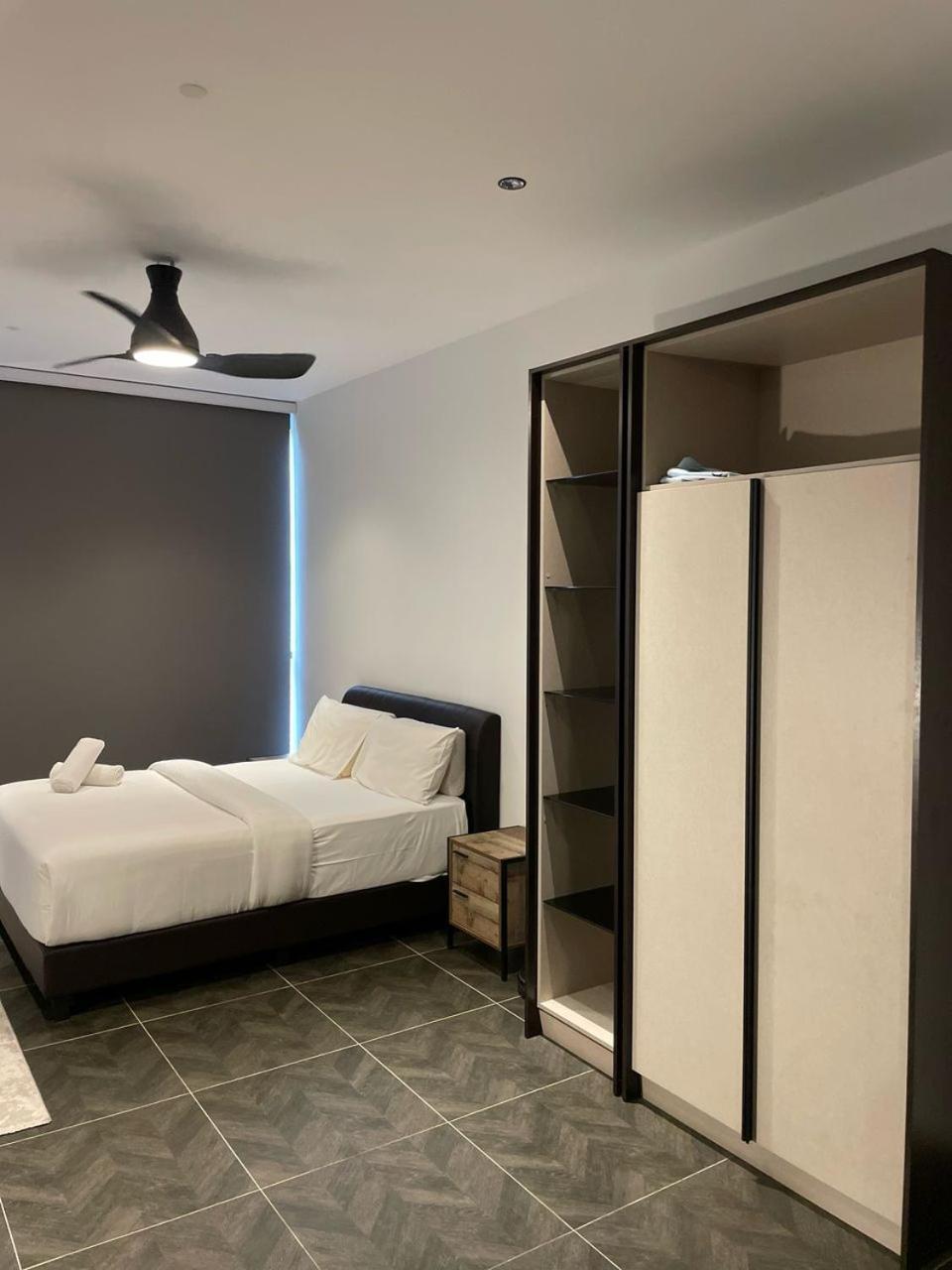 Scarletz Suites Twin Tower Klcc Kuala Lumpur By Okidoki Kültér fotó